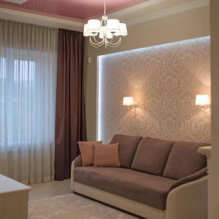 Remarkable Appartments In Town Center โปลตาวา ภายนอก รูปภาพ