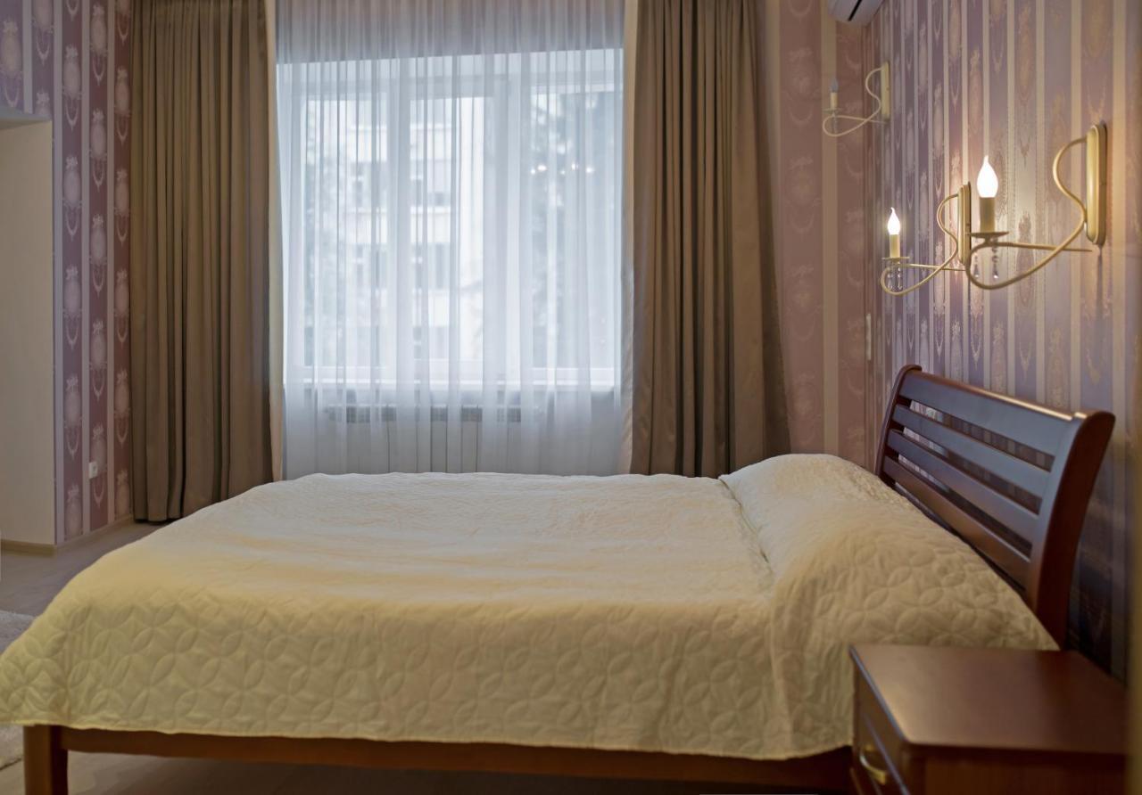 Remarkable Appartments In Town Center โปลตาวา ภายนอก รูปภาพ