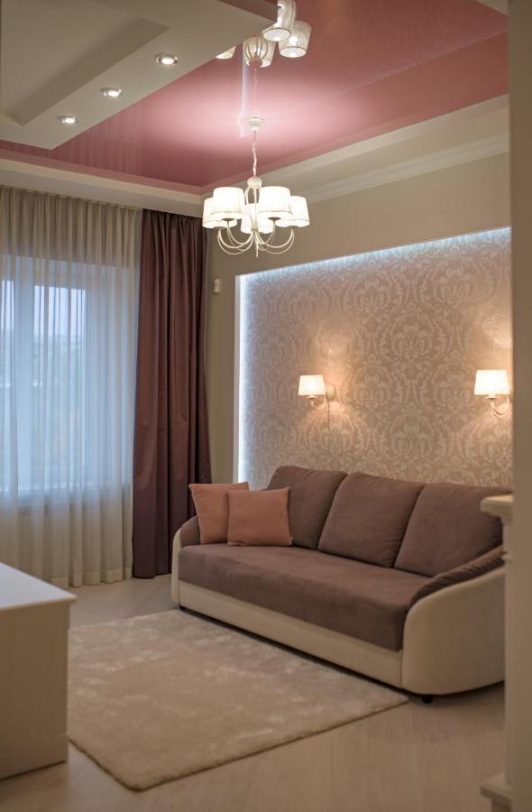 Remarkable Appartments In Town Center โปลตาวา ภายนอก รูปภาพ